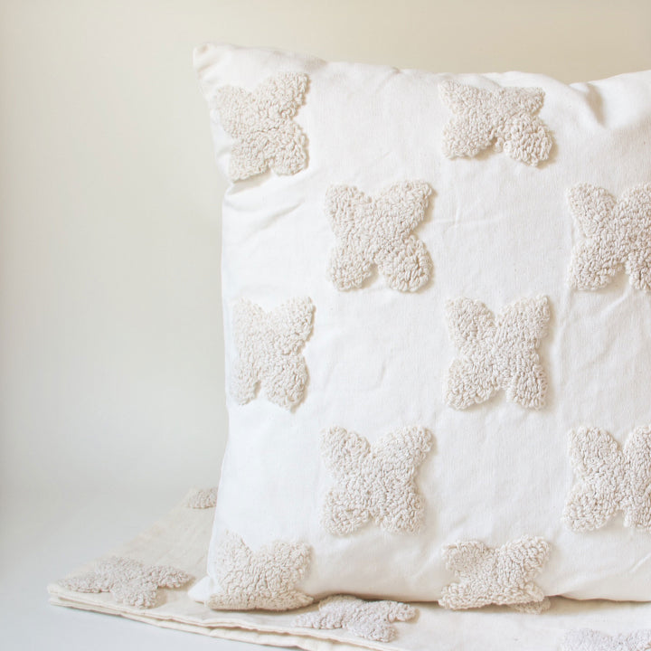 Loop Clover Pillow Cover