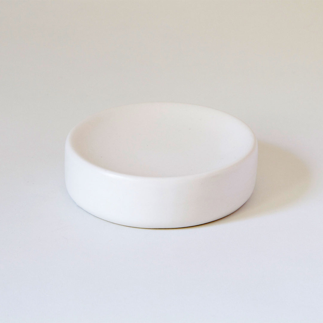 Minimalist Matte Round Stoneware Soap Dish