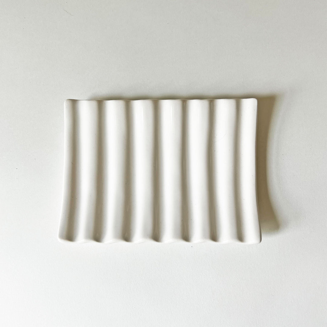 Ridged Ceramic Soap Dish