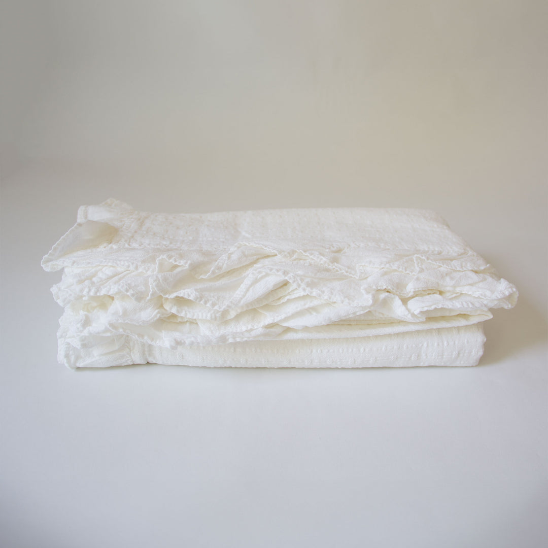 Ruffled Tablecloth - White