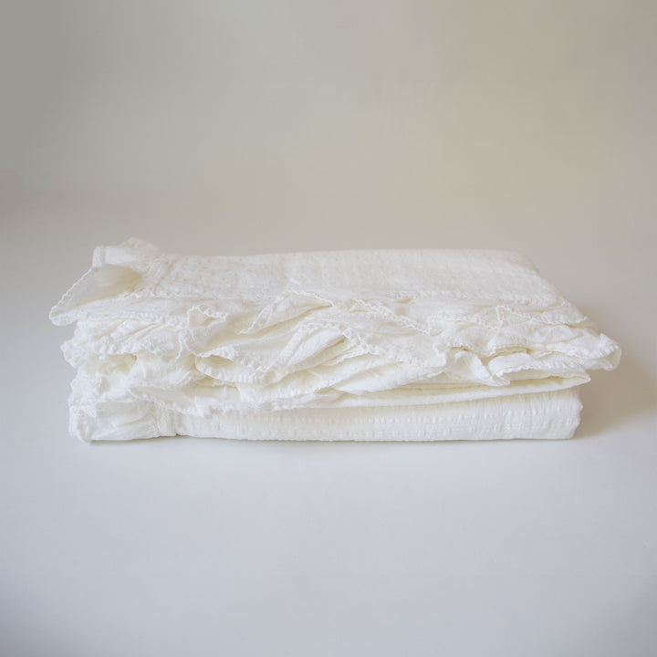 Ruffled Tablecloth - White