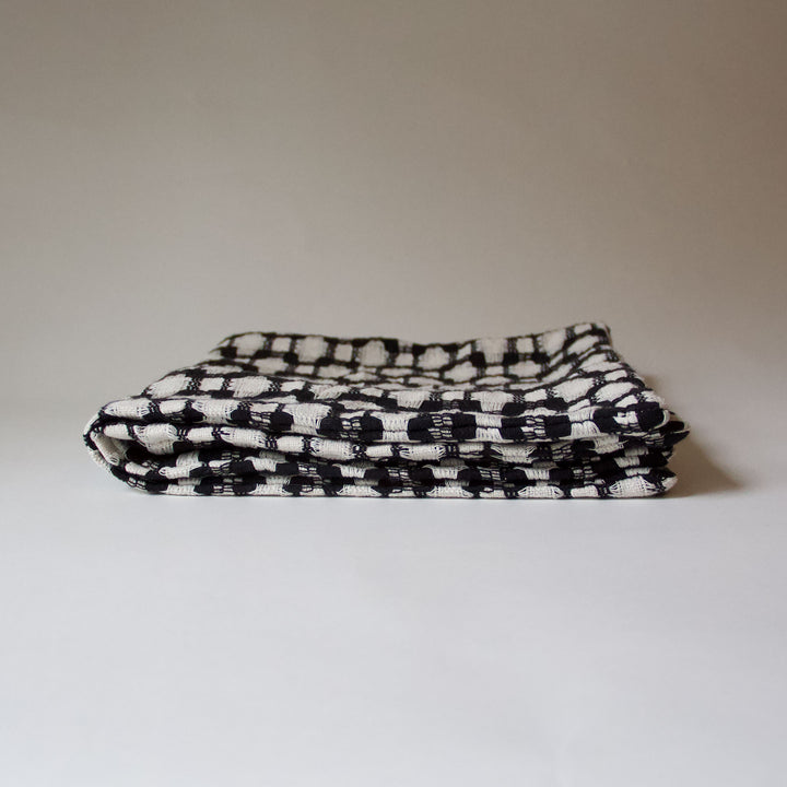 Woven Honeycomb Cotton Pillow Cover - Black & White