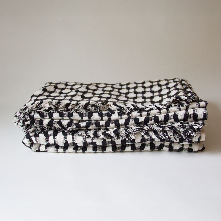 Woven Honeycomb Cotton Throw - Black & White