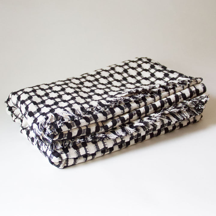 Woven Honeycomb Cotton Throw - Black & White